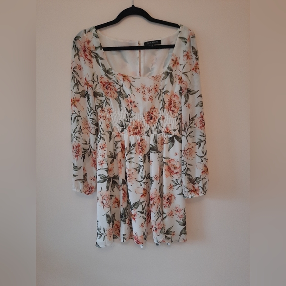 Floral Dress - Picture 2 of 7